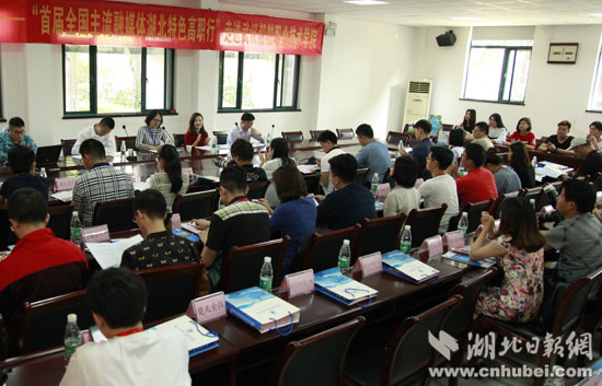 “全国主流融媒体湖北特色高职行”走进武汉船舶职业技术学院。记者安立 摄